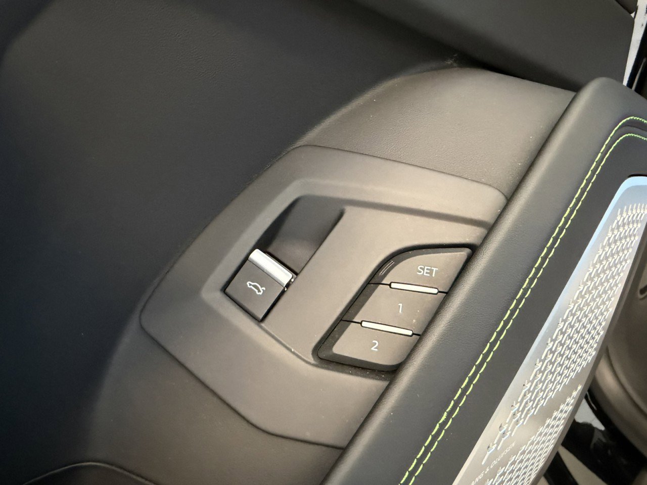 Used 2022 Lamborghini Urus image 42