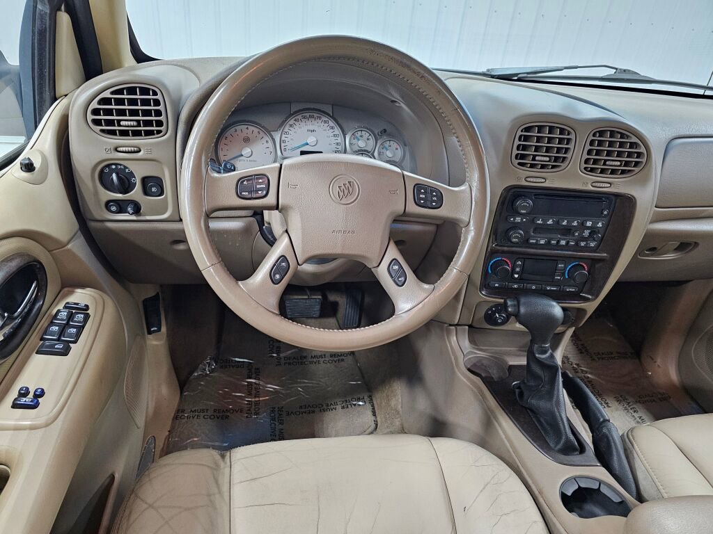 Used 2004 Buick Rainier CXL image 13