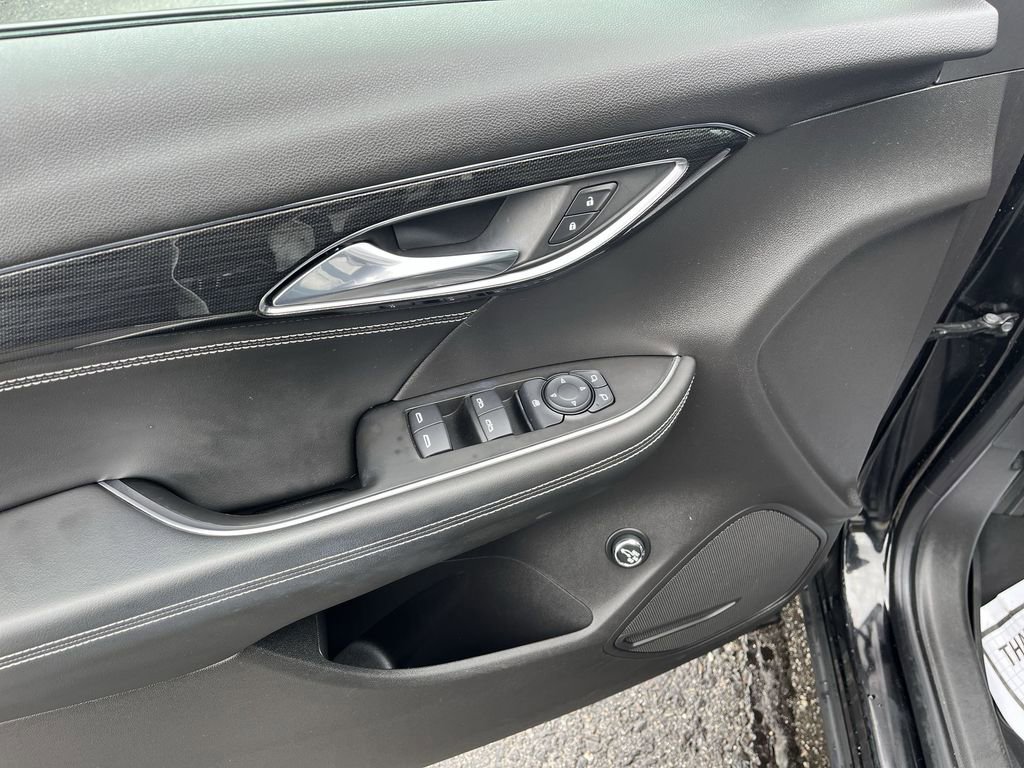 Used 2021 Buick Envision Preferred AWD/4WD image 5