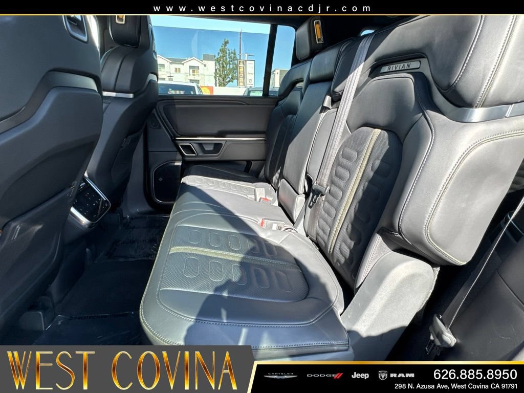 Used 2023 Rivian R1S Adventure AWD/4WD image 34
