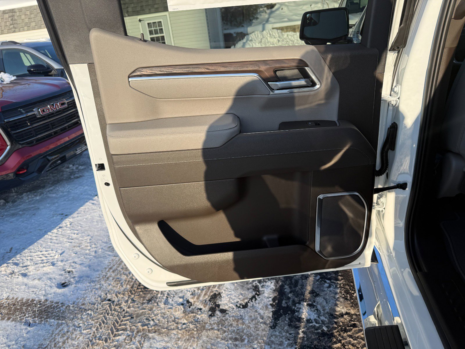 New 2026 GMC Sierra 1500 SLT w/ SLT Premium Package image 18