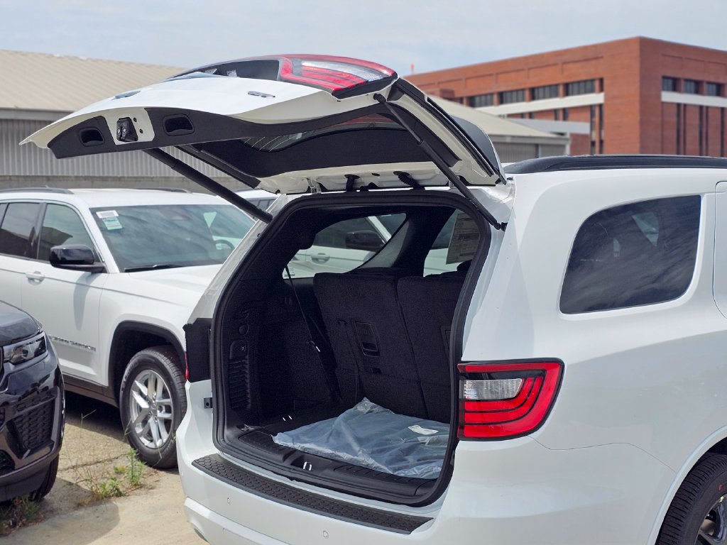 New 2026 Dodge Durango GT w/ Blacktop Package AWD/4WD image 8
