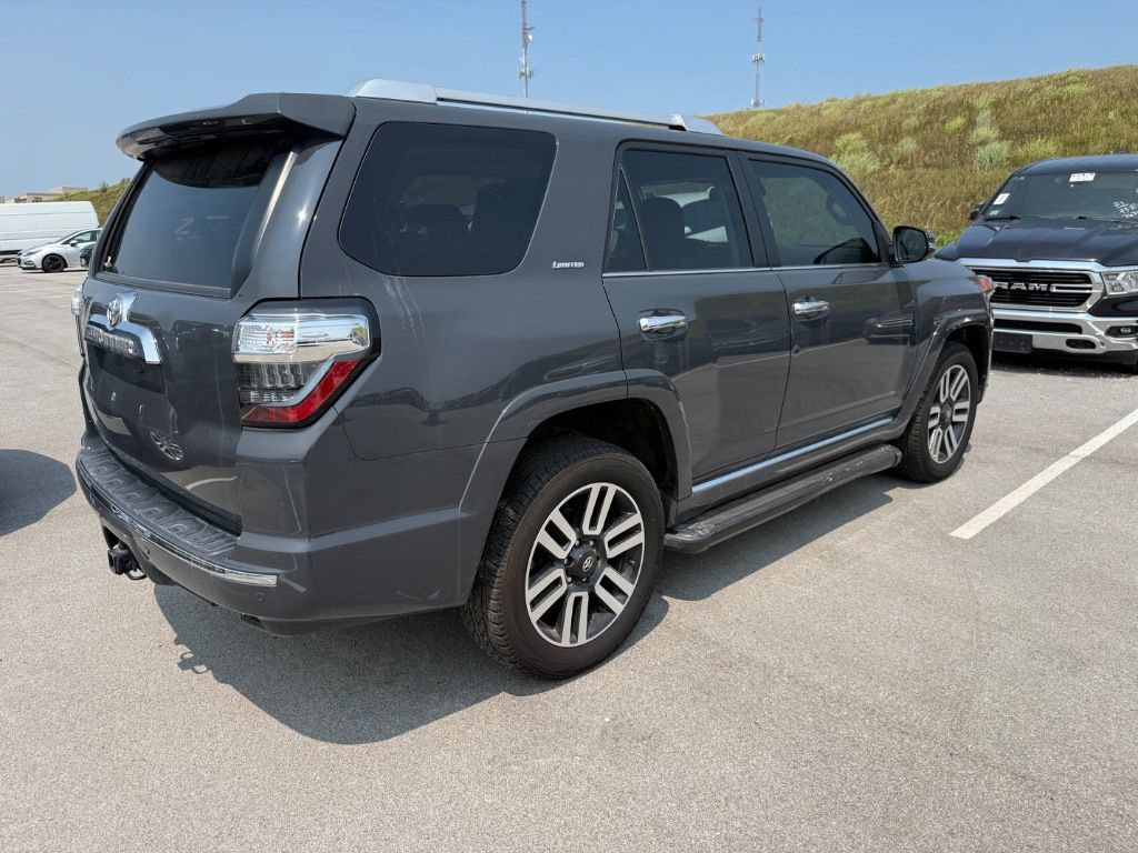 Used 2024 Toyota 4Runner Limited AWD/4WD image 2