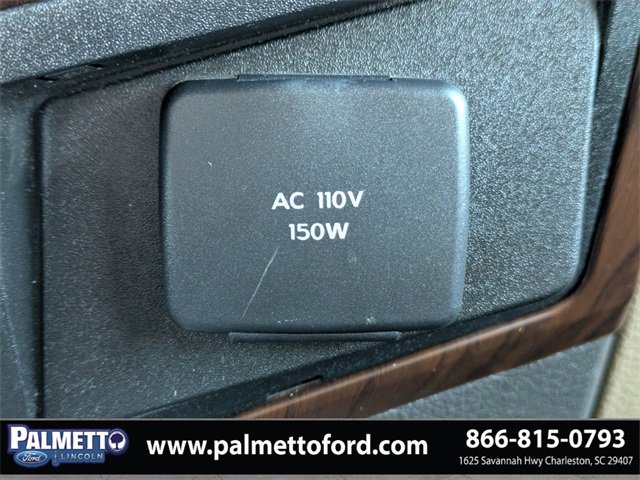 Used 2015 Ford F250 Lariat w/ Lariat Ultimate Package image 25