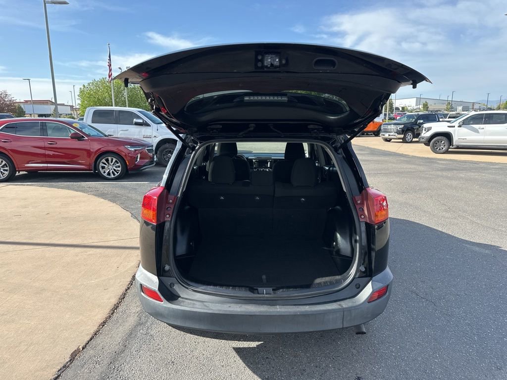 Used 2015 Toyota RAV4 LE image 21