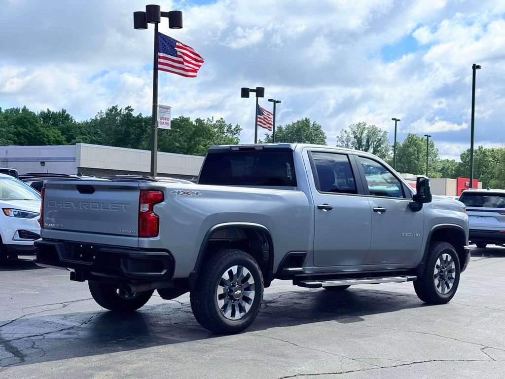 Used 2024 Chevrolet Silverado 2500 Custom w/ Snow Plow Prep/Camper Package AWD/4WD image 9