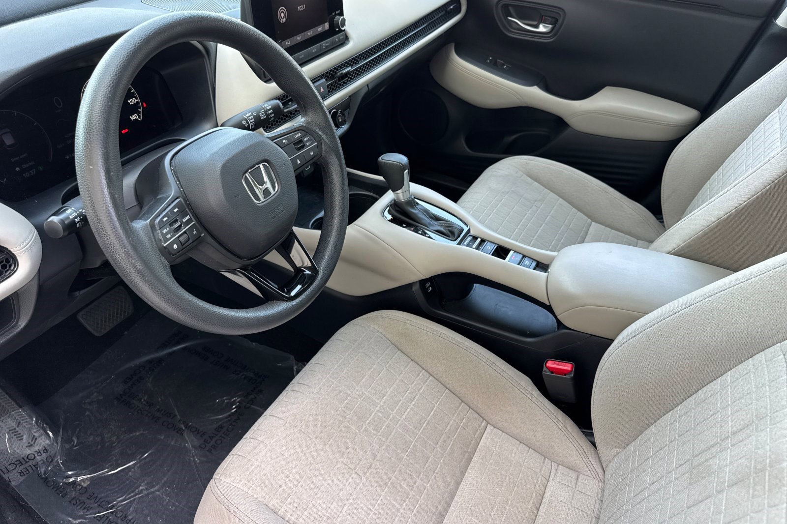 Used 2024 Honda HR-V LX image 4