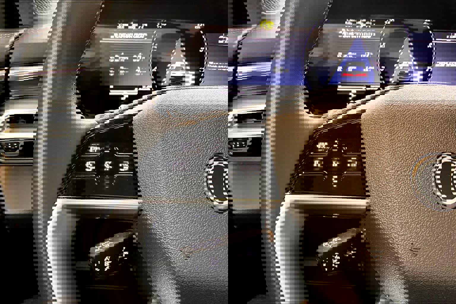 Used 2025 Audi A5 2.0T Premium w/ Convenience Package image 24