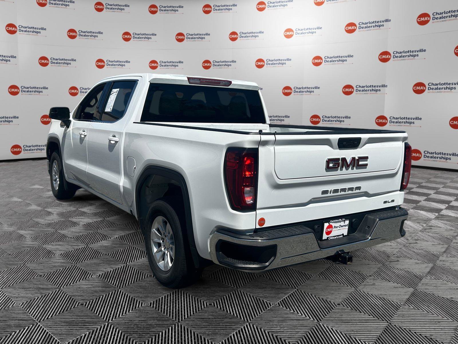 Used 2024 GMC Sierra 1500 SLE AWD/4WD image 3
