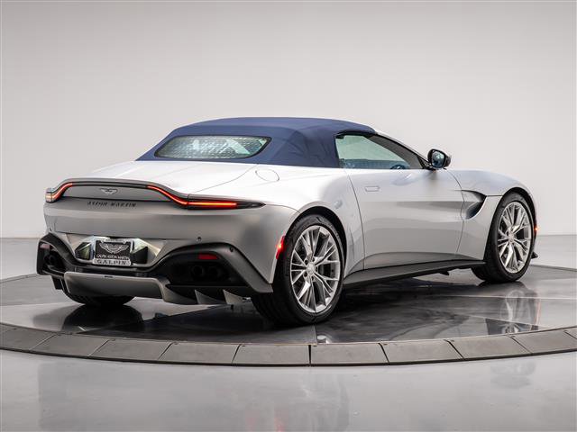 Used 2023 Aston Martin V8 Vantage Roadster image 20