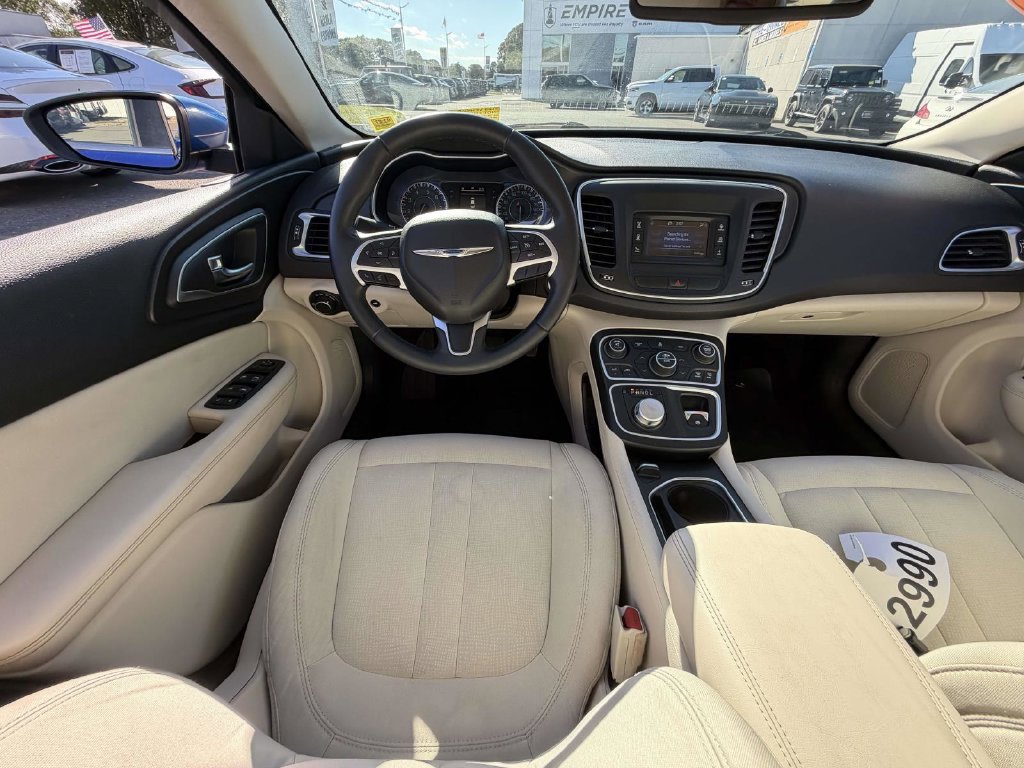 Used 2015 Chrysler 200 Limited w/ Convenience Group FWD image 18