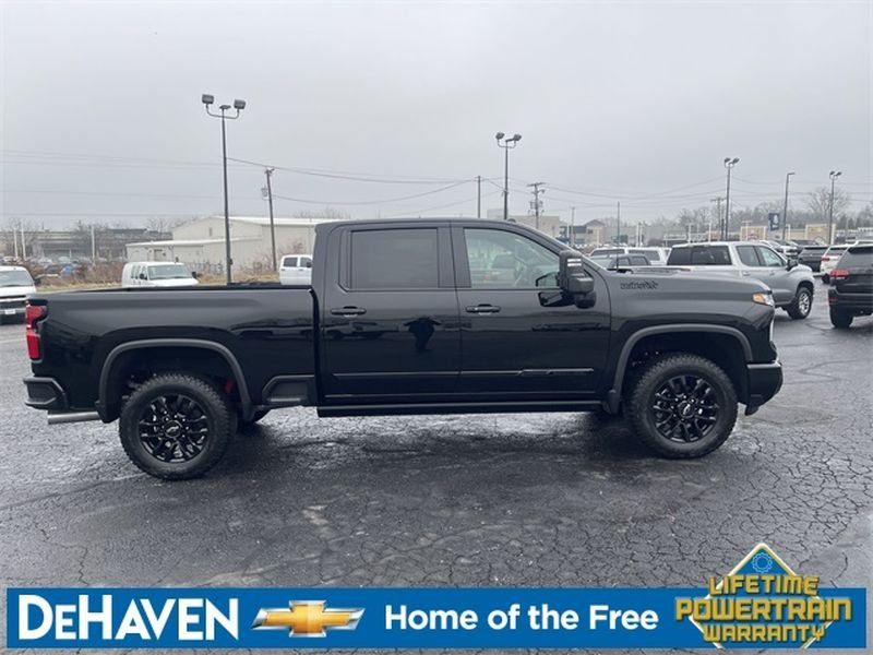 New 2026 Chevrolet Silverado 2500 High Country w/ High Country Premium Package AWD/4WD image 9