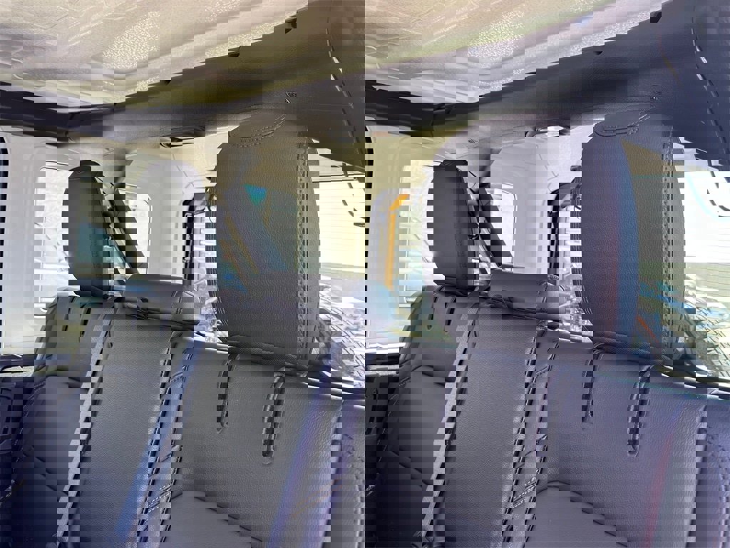 Used 2024 Jeep Wrangler Unlimited Sahara image 34