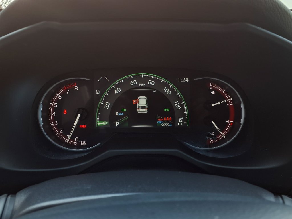 Certified 2025 Toyota RAV4 LE FWD image 15