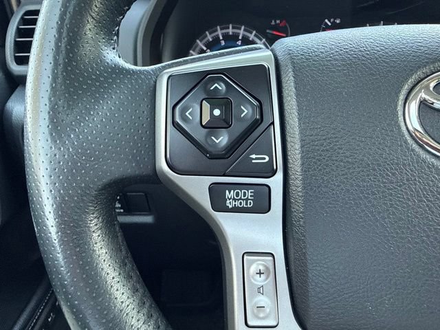 Used 2018 Toyota 4Runner Limited AWD/4WD image 18