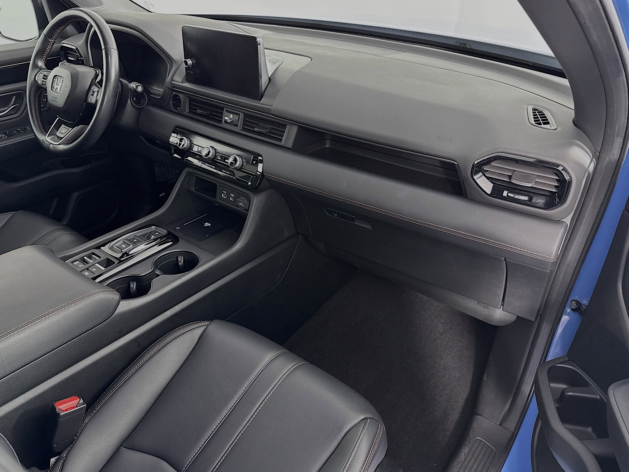 Certified 2024 Honda Pilot TrailSport image 30
