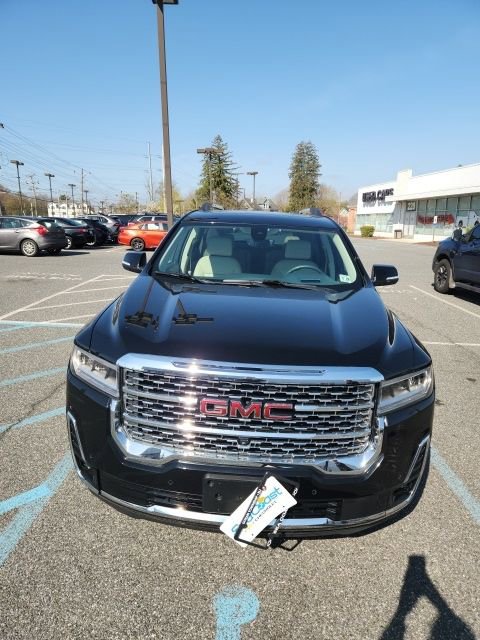 Used 2023 GMC Acadia Denali w/ Black Diamond Edition image 2