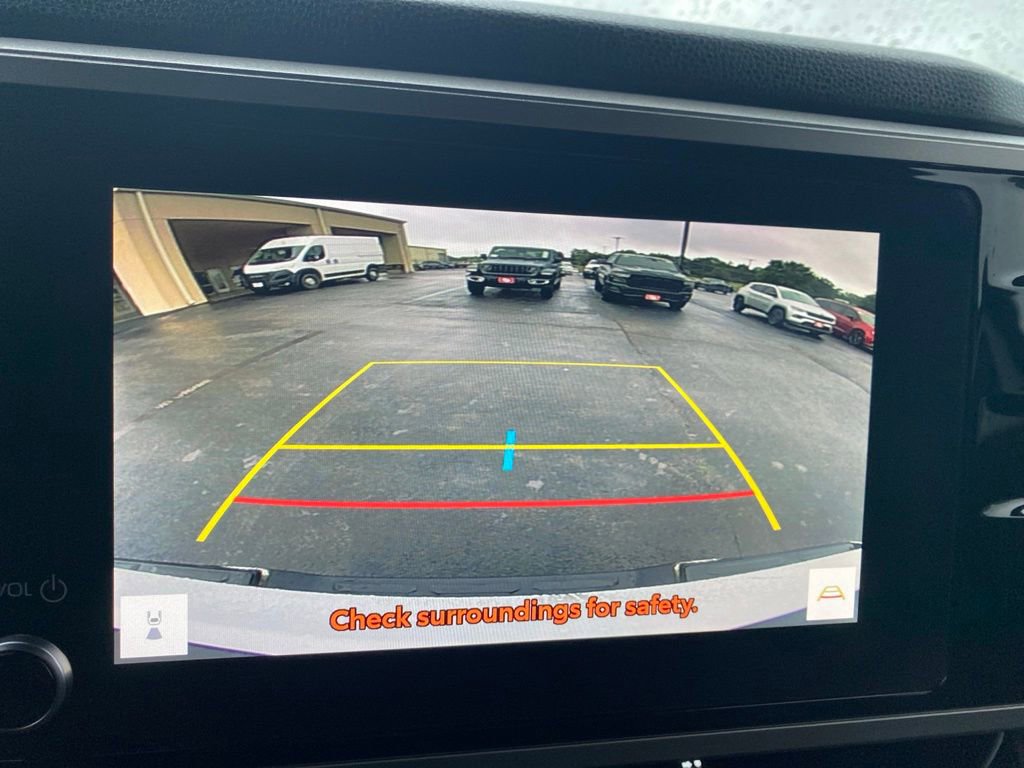 Used 2025 Toyota Tundra SR5 AWD/4WD image 24