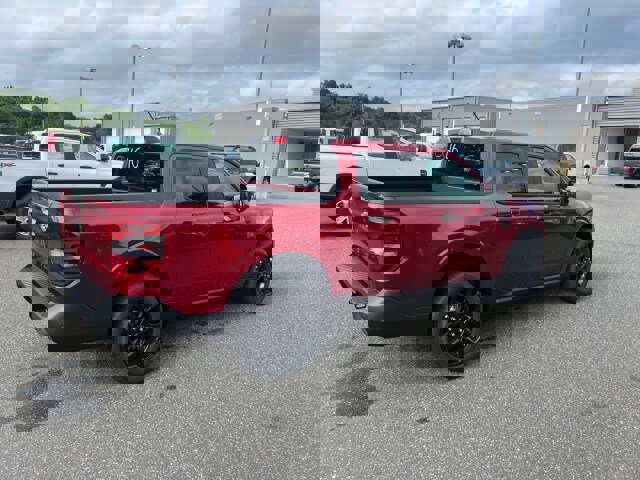 New 2025 Ford Maverick XLT w/ XLT Luxury Package image 5