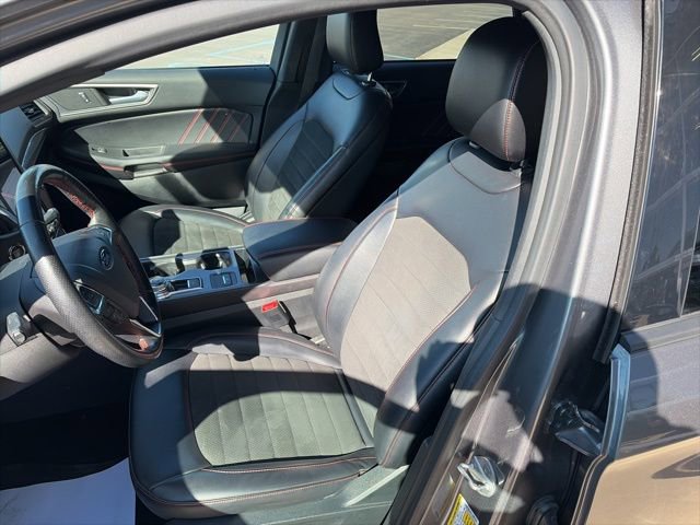 Used 2022 Ford Edge ST-Line AWD/4WD image 8