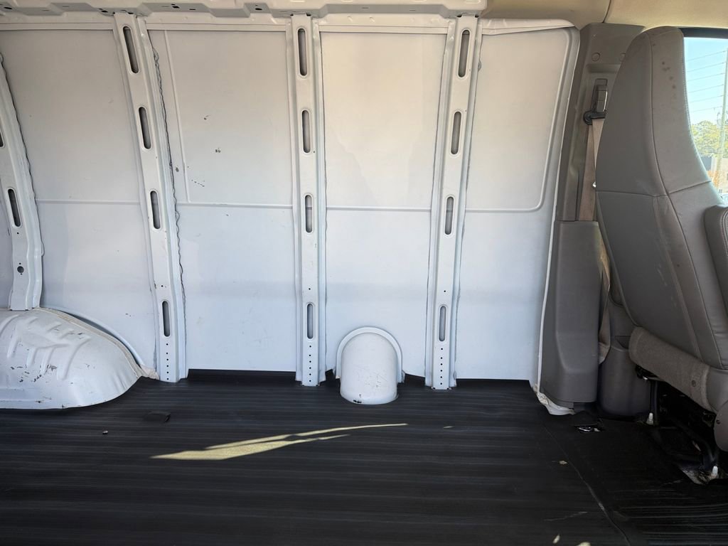 Used 2020 GMC Savana 2500 w/ Chrome Appearance Package image 23