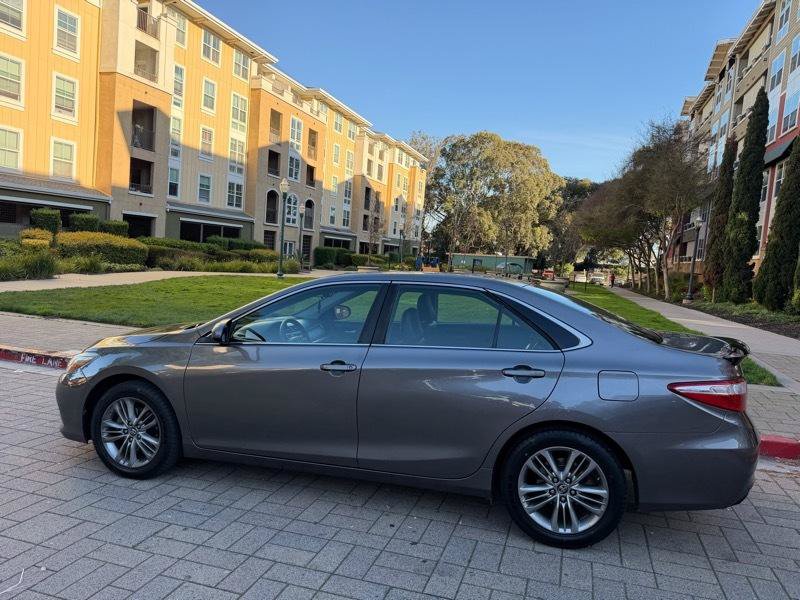 Used 2016 Toyota Camry SE FWD image 8