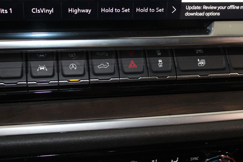 Used 2024 GMC Sierra 1500 SLT AWD/4WD image 47