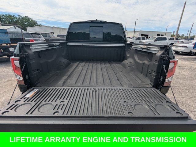 Used 2023 Nissan Titan PRO-4X w/ Pro-4x Convenience Package AWD/4WD image 14
