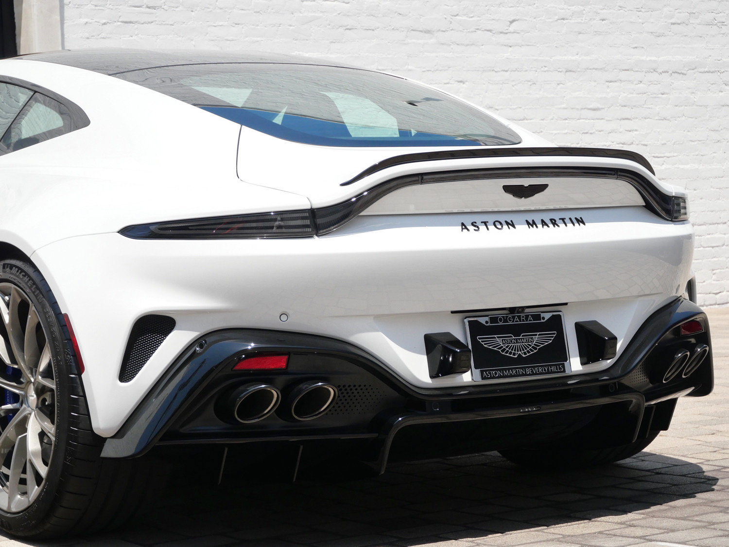 New 2026 Aston Martin V8 Vantage S RWD image 8