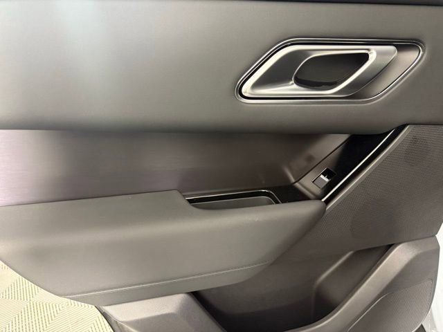 New 2026 Land Rover Range Rover Velar Dynamic SE image 24