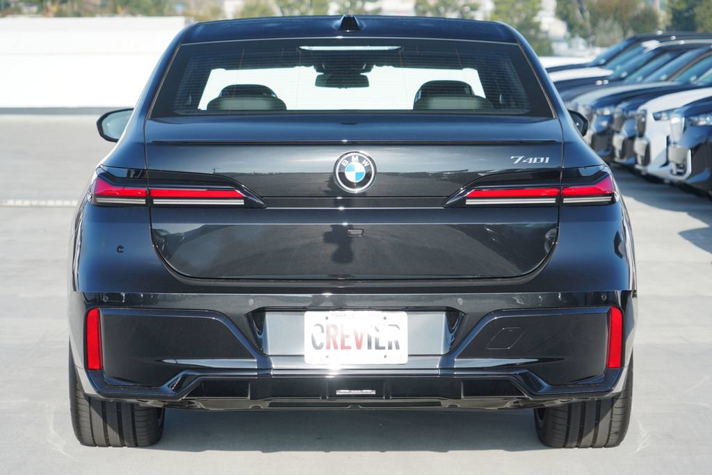 New 2026 BMW 740i w/ Premium Package RWD image 6