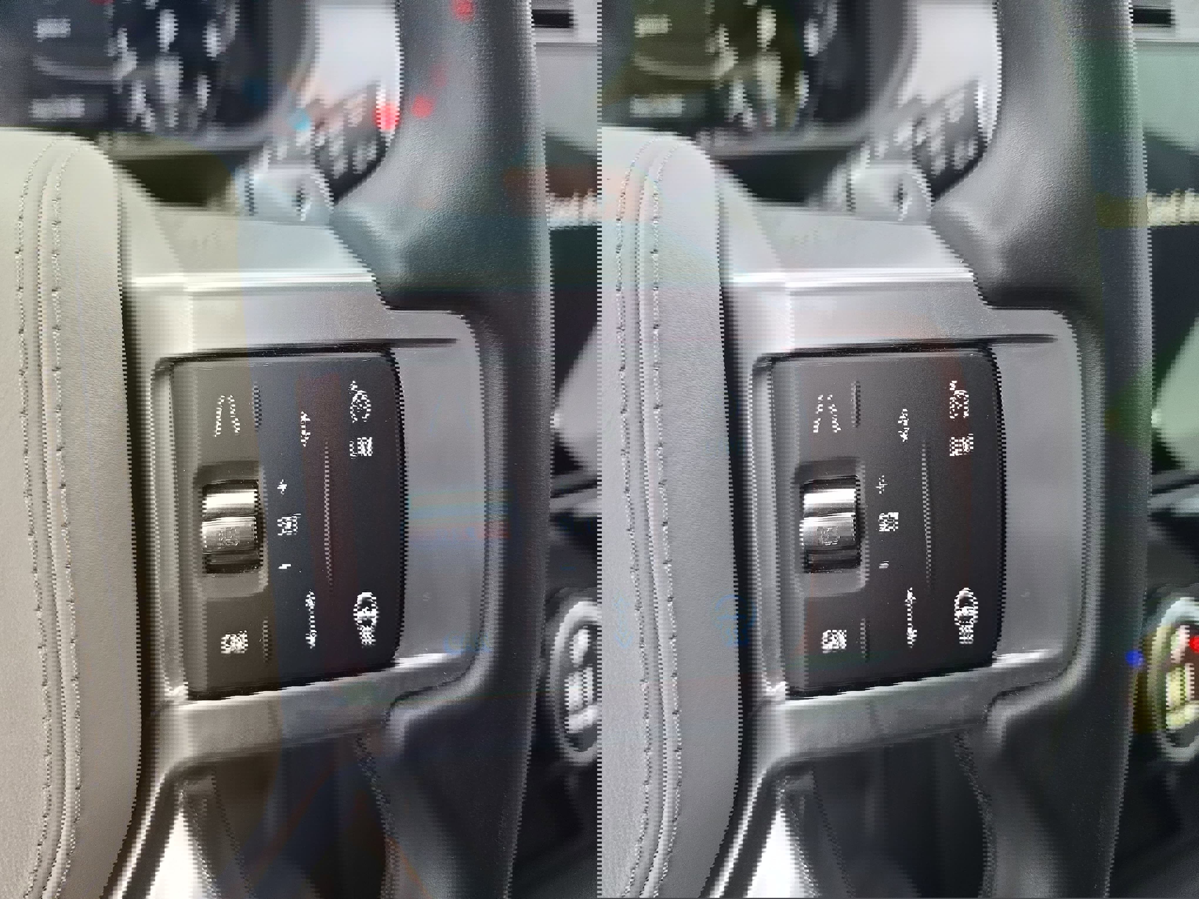 Certified 2024 Land Rover Discovery Metropolitan Edition image 18