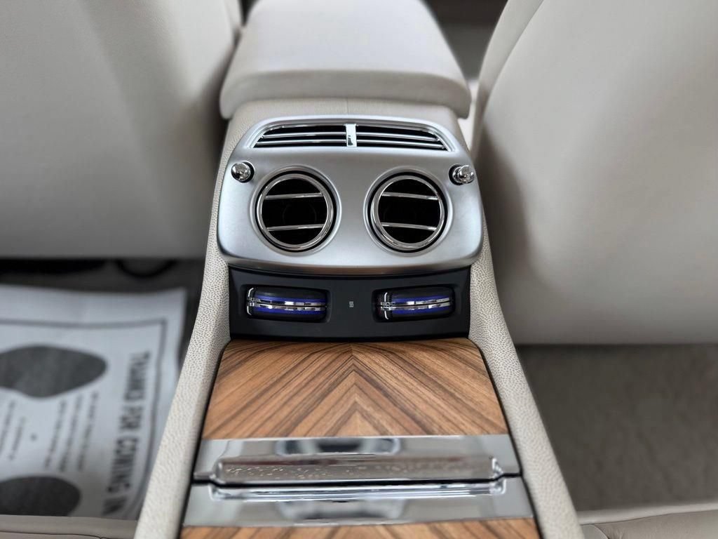 Used 2015 Rolls-Royce Wraith RWD image 41