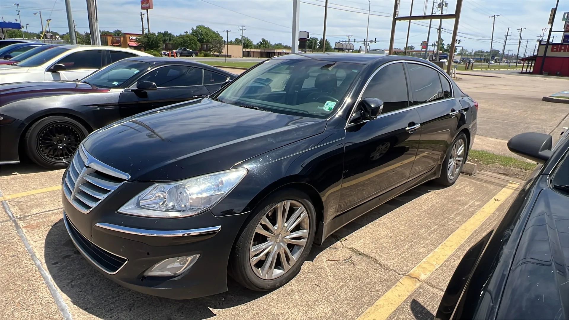 Used 2012 Hyundai Genesis 3.8 w/ Premium Pkg RWD image 6