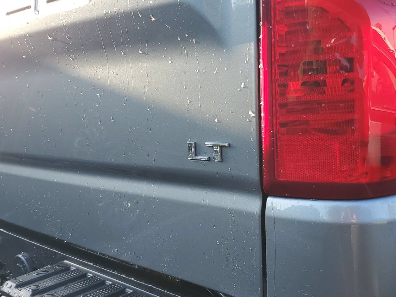Used 2021 Chevrolet Silverado 1500 LT w/ Convenience Package II AWD/4WD image 8