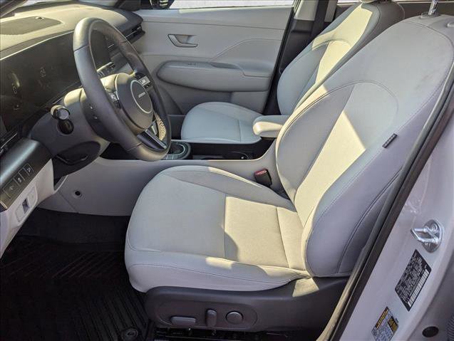 Certified 2025 Hyundai Kona SEL image 15