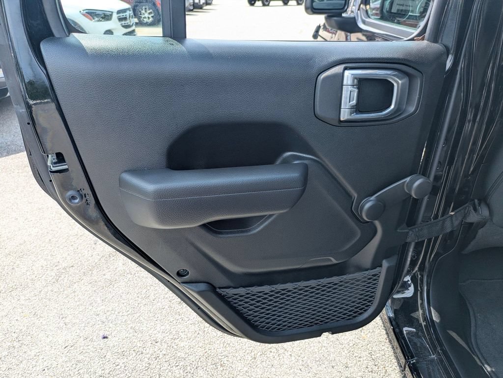 Used 2022 Jeep Wrangler Unlimited Sport AWD/4WD image 24