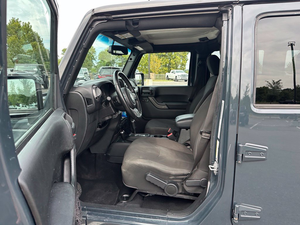 Used 2017 Jeep Wrangler Unlimited Sport w/ Quick Order Package 24S AWD/4WD image 13