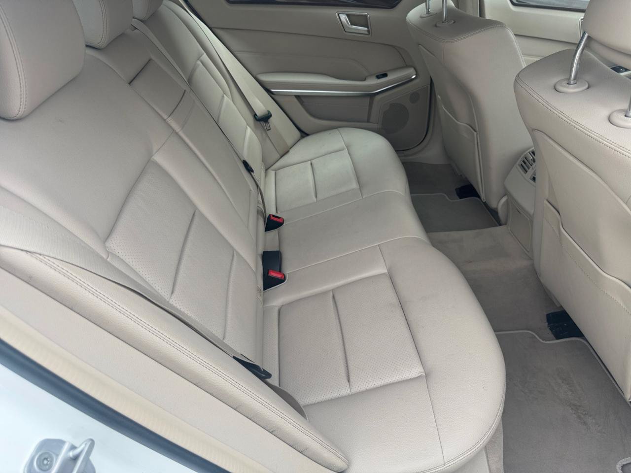 Used 2016 Mercedes-Benz E 350 4MATIC Sedan image 17