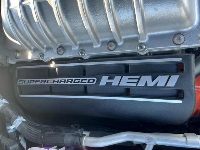 Used 2022 Dodge Challenger SRT Hellcat w/ Plus Package RWD image 28