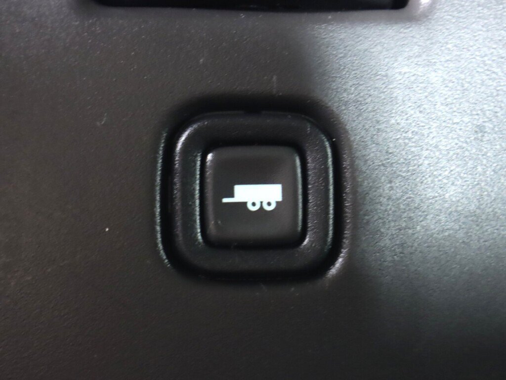 Used 2013 Chevrolet Express 1500 RWD image 17
