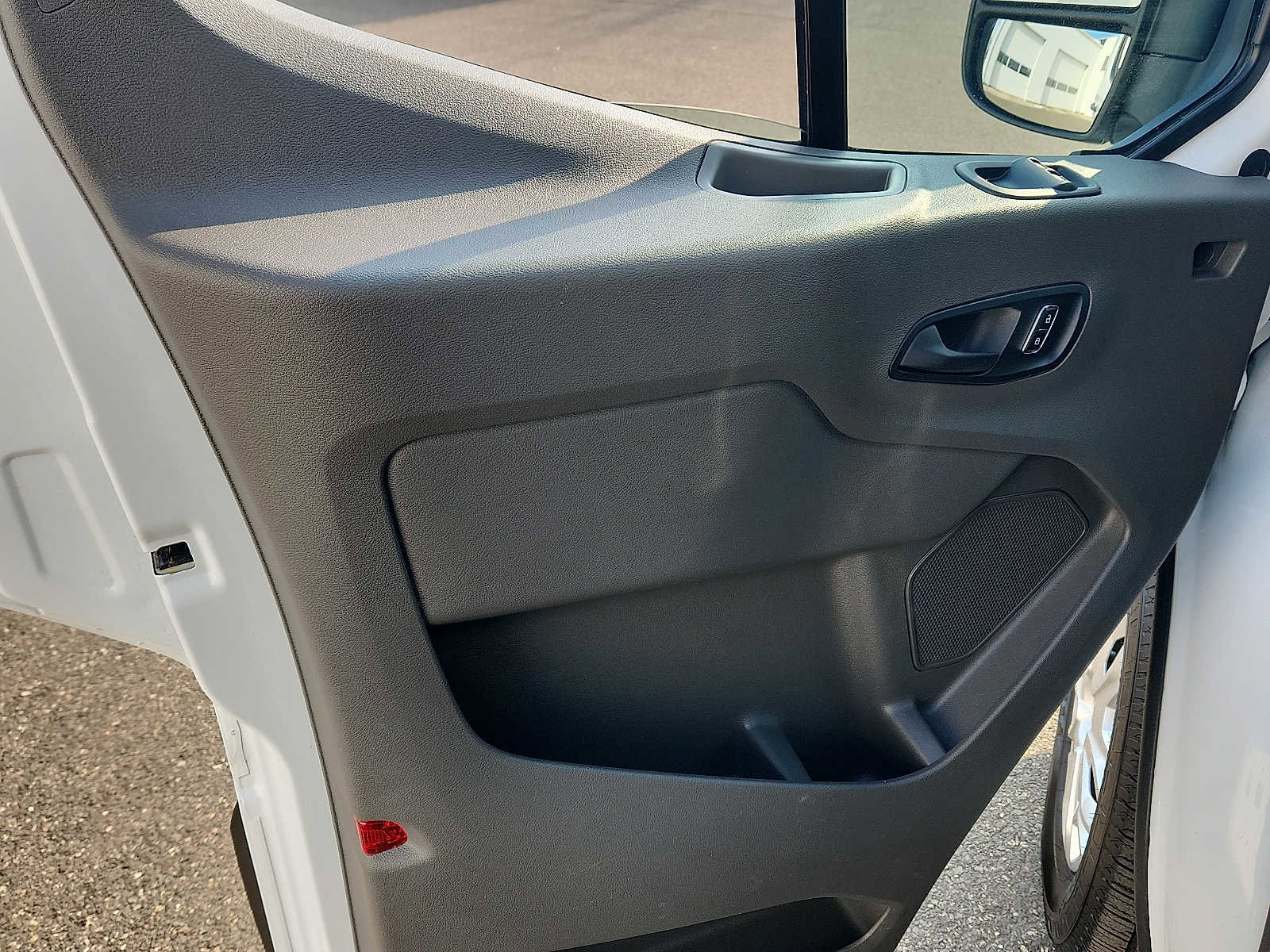 Used 2024 Ford Transit 350 XLT image 13