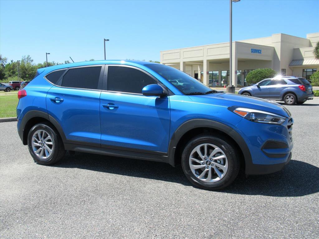 Used 2018 Hyundai Tucson SE w/ Cargo Package image 2