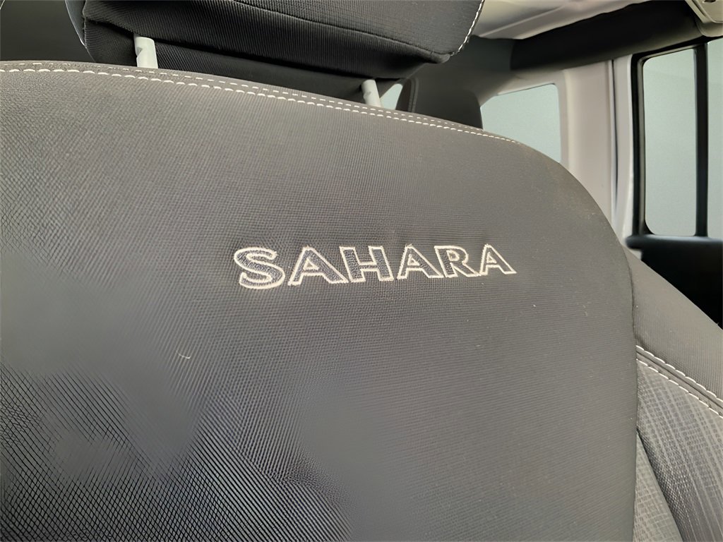 Used 2016 Jeep Wrangler Unlimited Sahara w/ Connectivity Group image 29