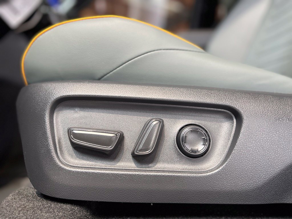 New 2026 Toyota 4Runner Trailhunter AWD/4WD image 17