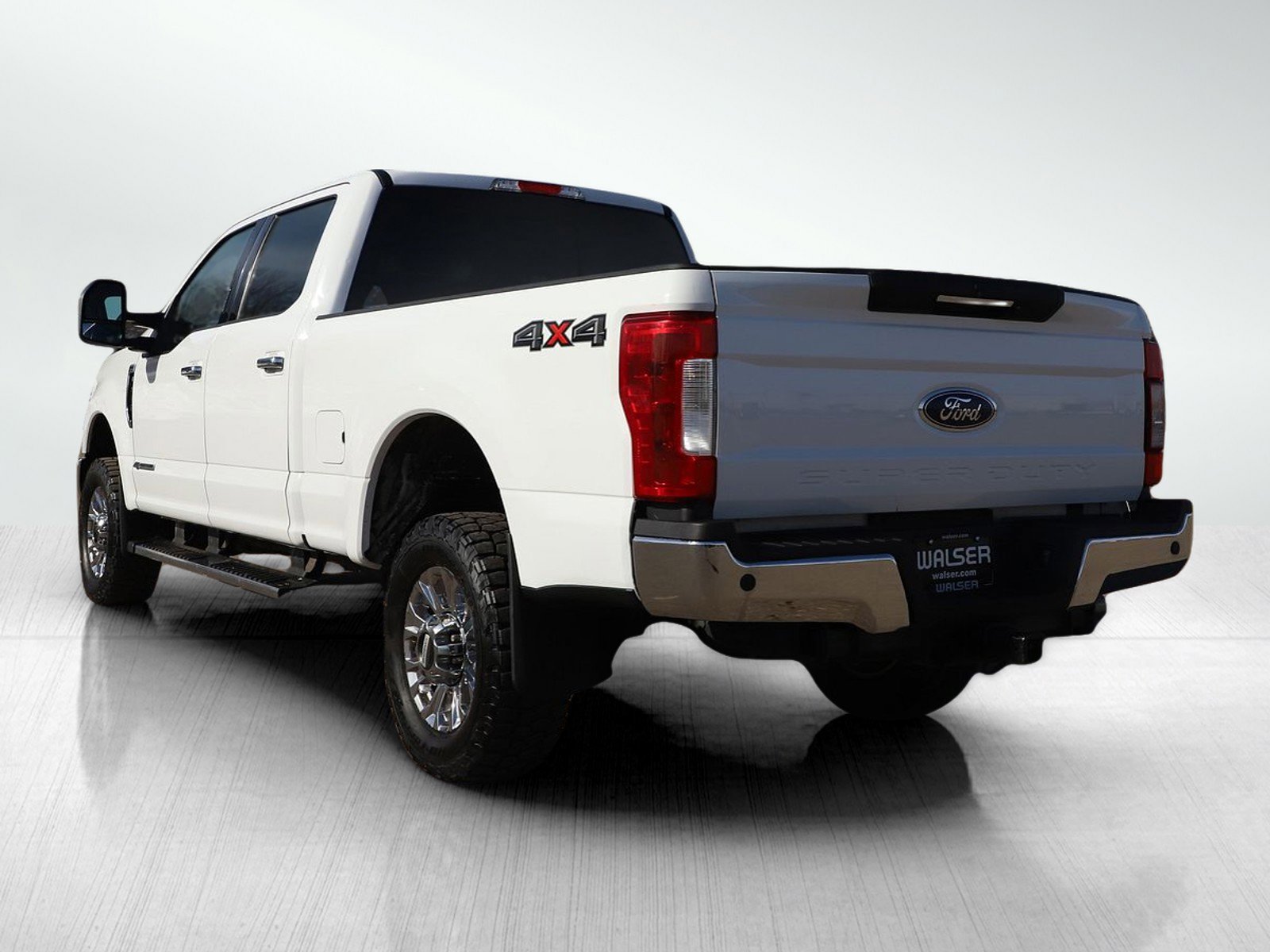 Used 2017 Ford F350 Lariat w/ Lariat Ultimate Package AWD/4WD image 3