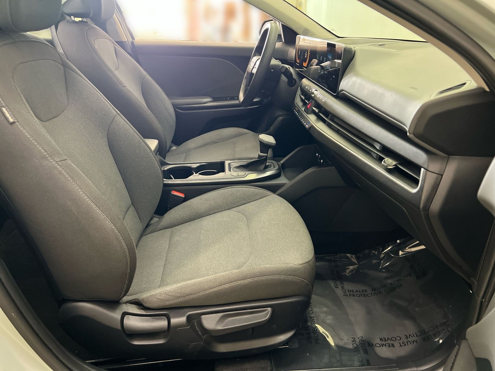 Used 2025 Kia K4 FWD image 25