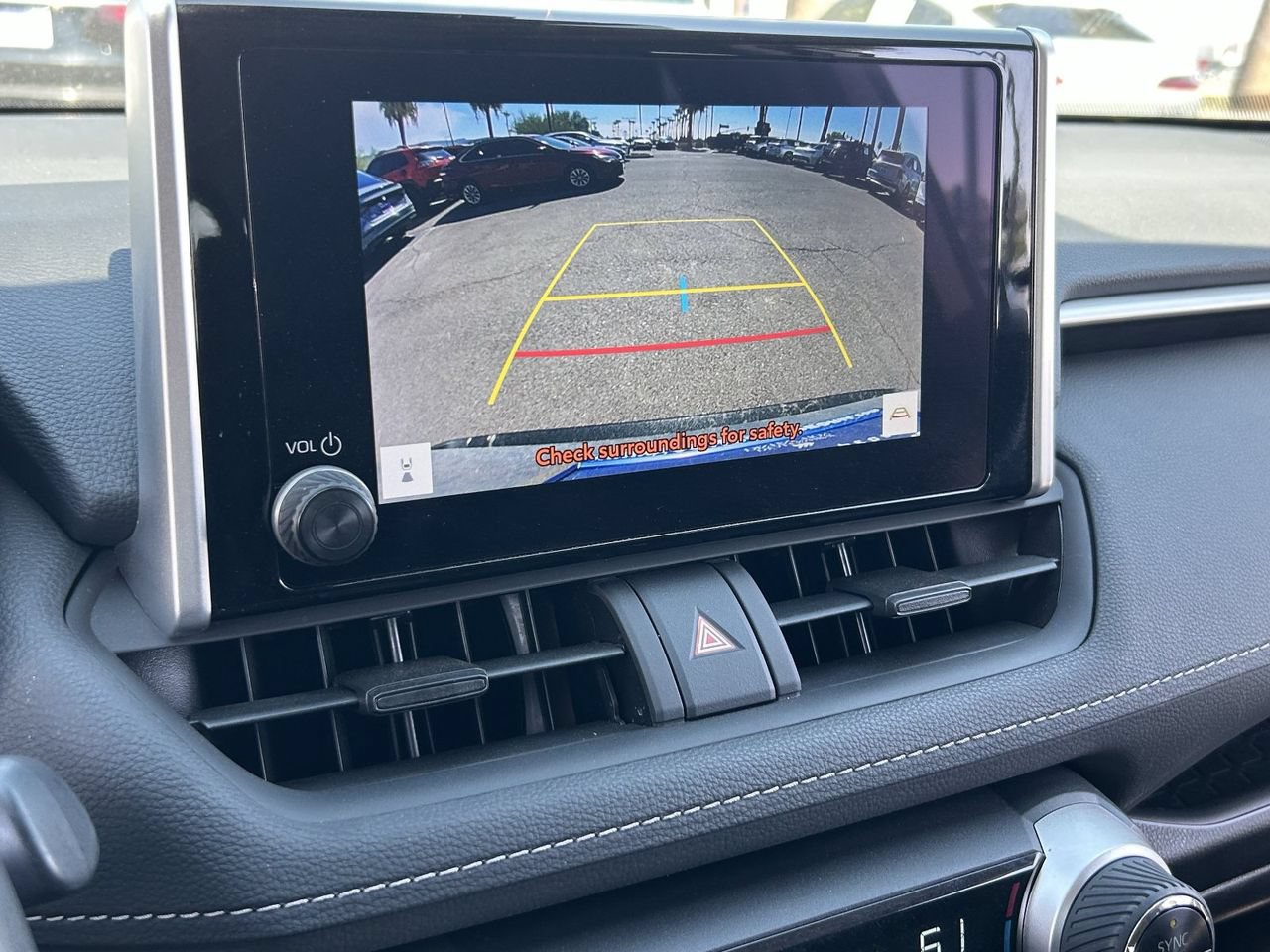 Used 2024 Toyota RAV4 XLE AWD/4WD image 31