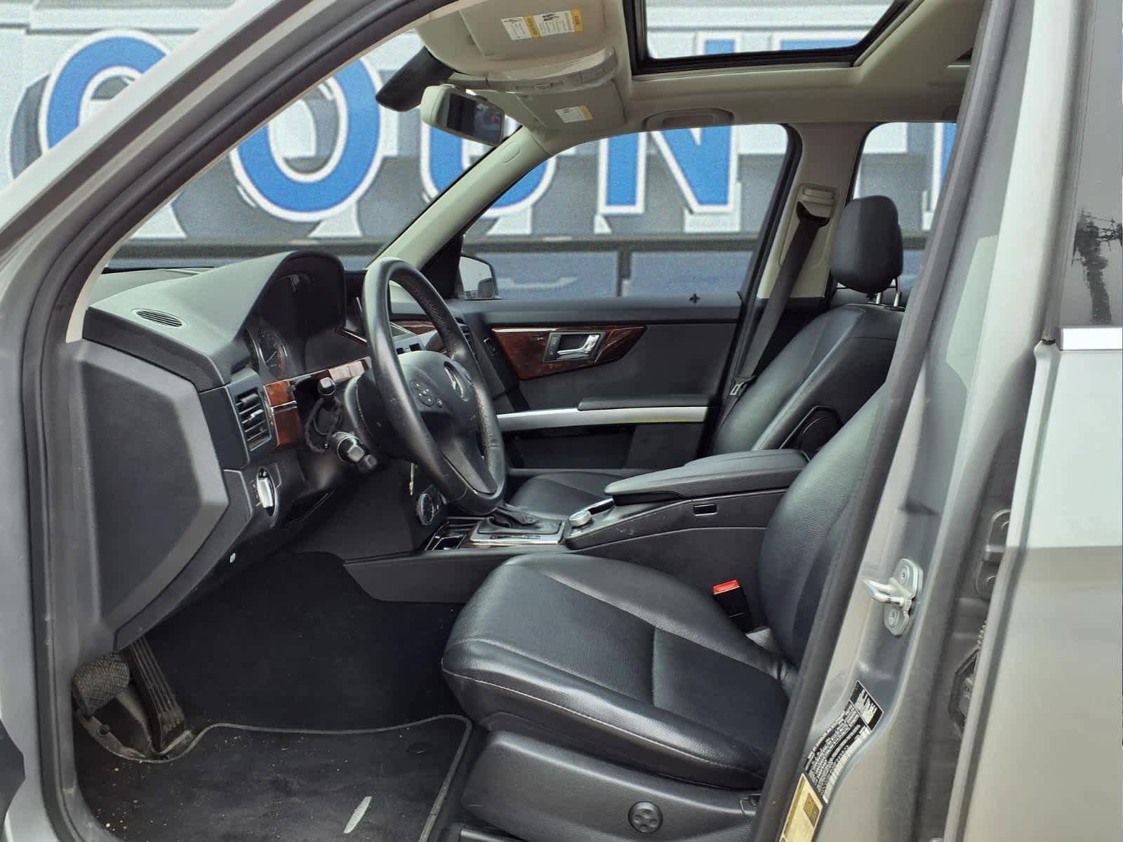 Used 2011 Mercedes-Benz GLK 350 4MATIC image 11