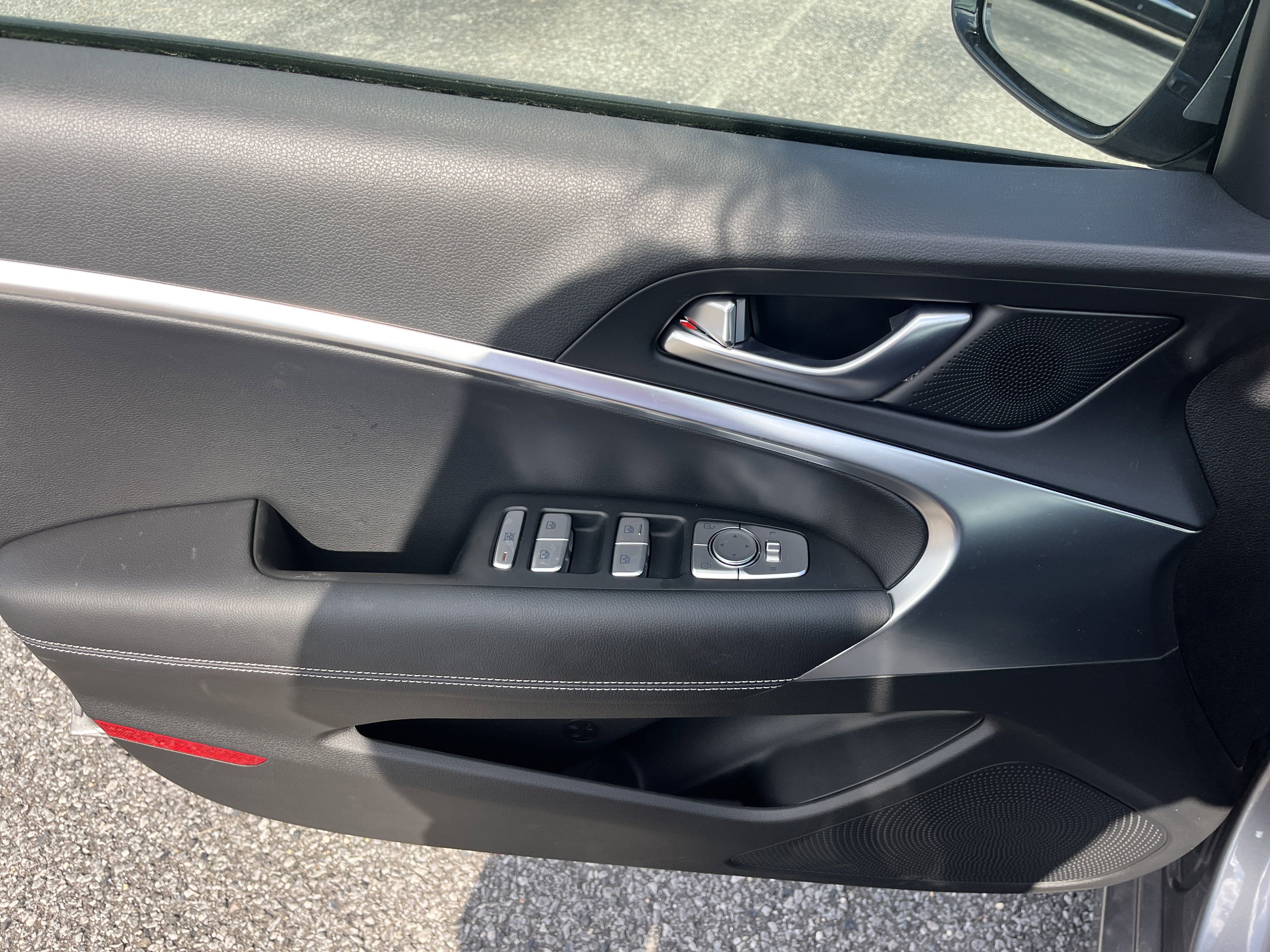 New 2026 Genesis G70 2.5T image 5